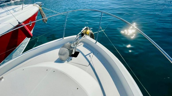 2008 BENETEAU ANTARES 9