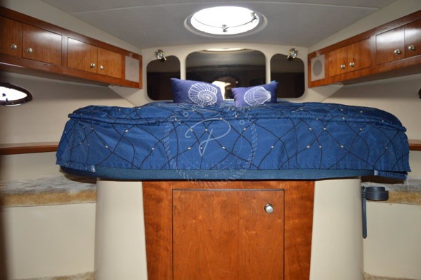 2005 CRUISERS YACHTS 400