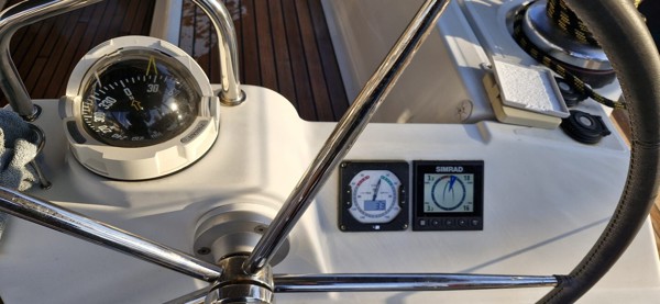 2012 BENETEAU OCEANIS 48