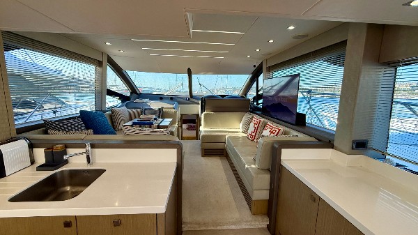 2018 SUNSEEKER MANHATTAN 52