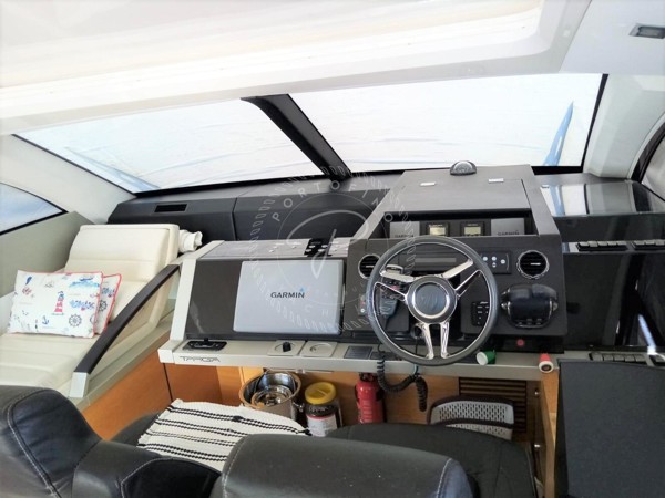 2012 FAIRLINE TARGA 50 GT