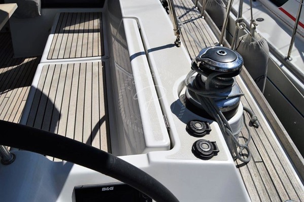 2015 BENETEAU OCEANIS 48