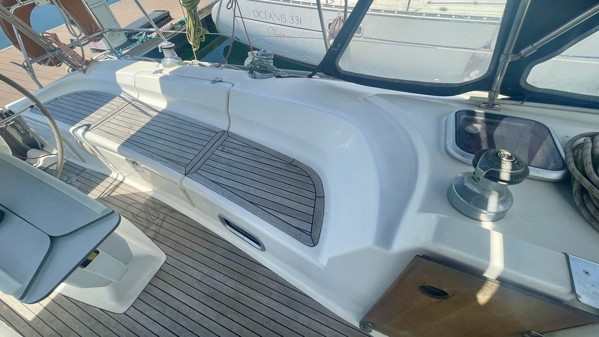 2008 BAVARIA 38 CRUISER