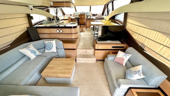 2009 AZIMUT 58