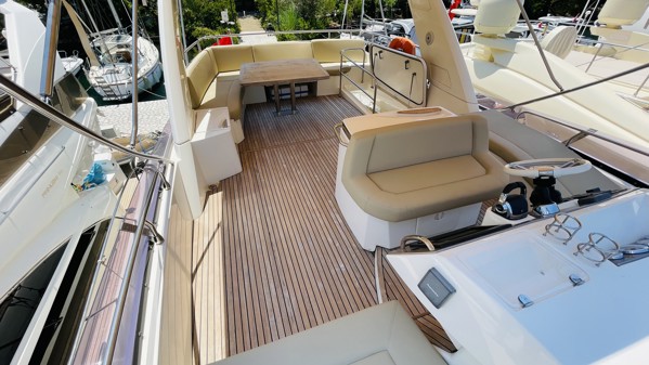 2011 PRESTIGE 60 FLY