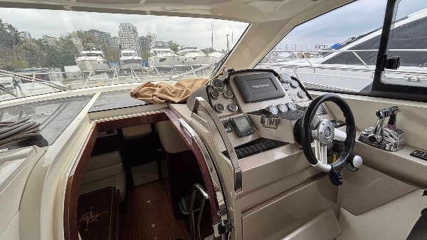 2011 GALEON 385 HTS
