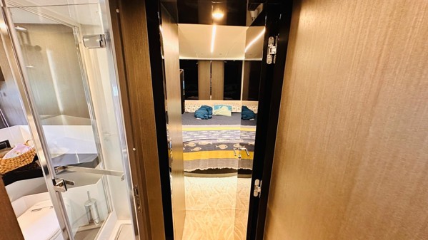 2019 AZIMUT S7