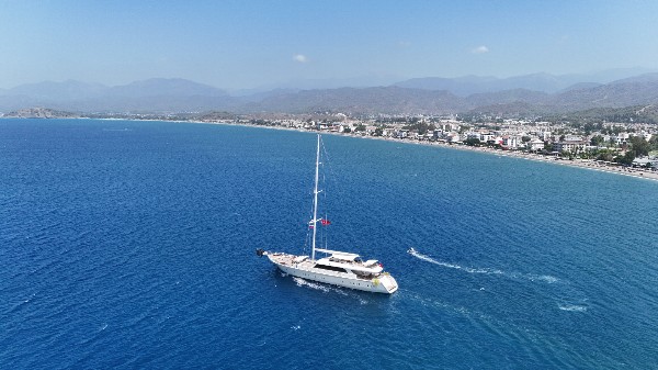 2025 LUXURY GULET 42 M