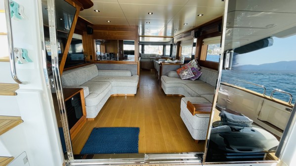 2022 SIRENA 64