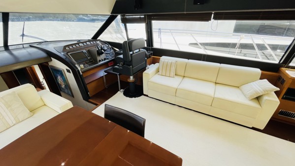 2011 PRESTIGE 60 FLY