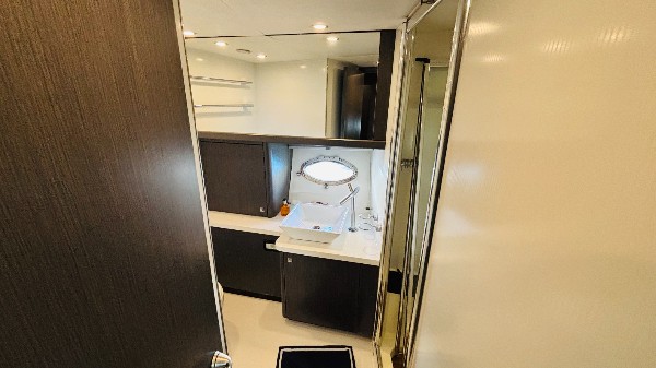 2004 SUNSEEKER PREDATOR 82