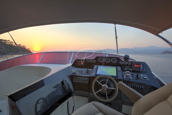 2014 HG YACHT 32M
