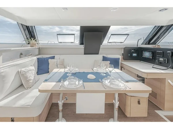 2024 CATAMARAN 10.9 M