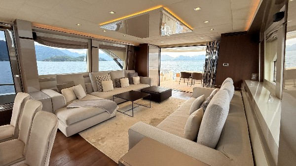 2020 MONTE CARLO YACHTS MCY 80