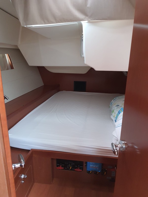 2012 BENETEAU OCEANIS 48