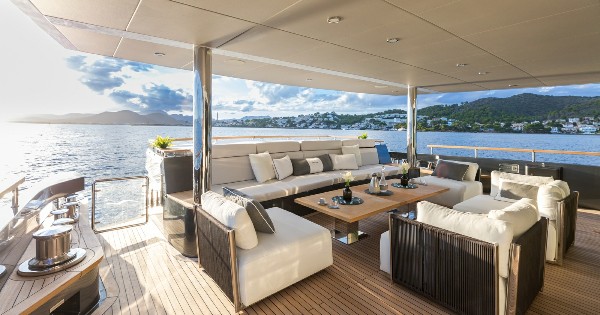 2024 MOTOR YACHT 37 M