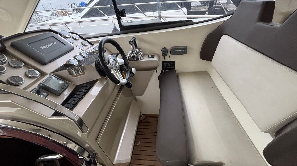 2011 GALEON 385 HTS