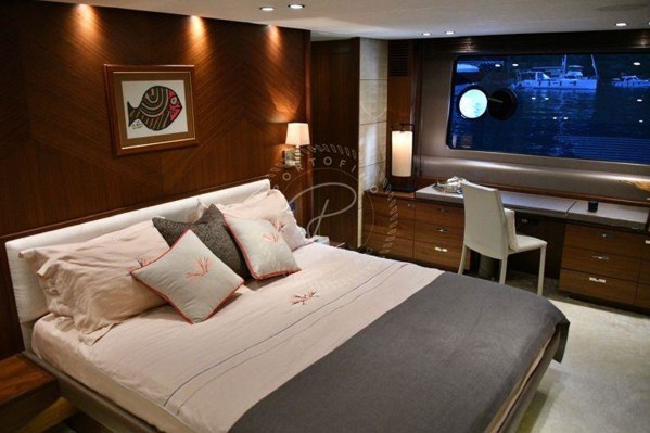 2014 PRINCESS 82
