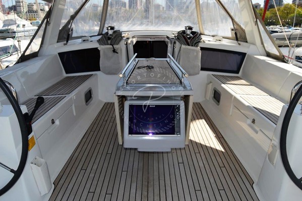 2015 BENETEAU OCEANIS 48