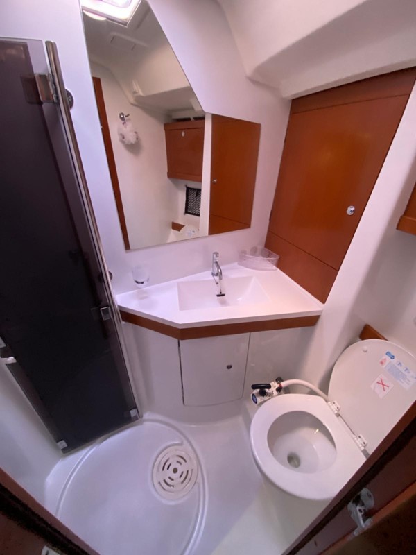 2012 BENETEAU OCEANIS 54