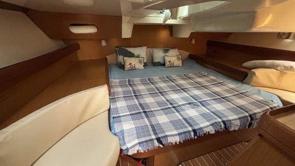 2008 JEANNEAU 42 DS 