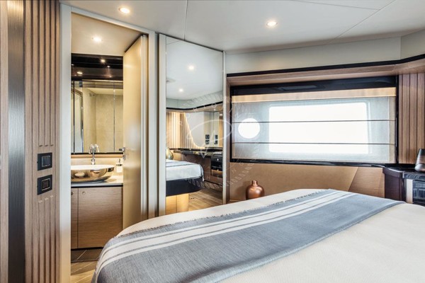 2018 ABSOLUTE NAVETTA 58