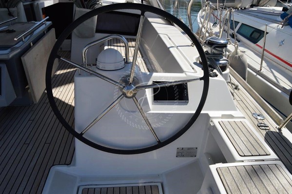 2015 BENETEAU OCEANIS 48