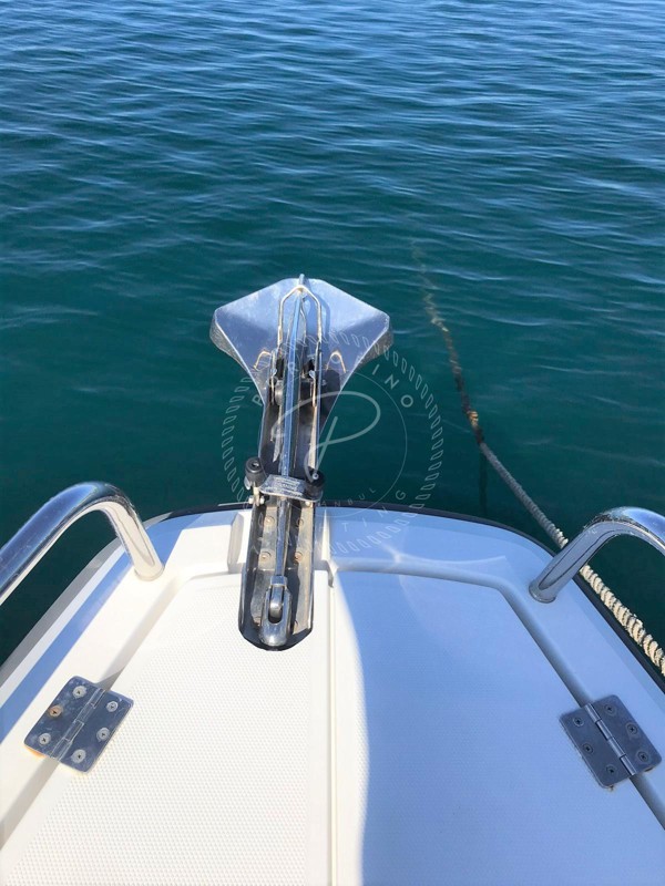 2016 AXOPAR 37 AC