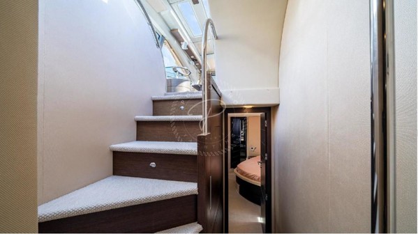 2009 AZIMUT 68S