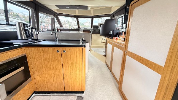 2015 AZIMUT MAGELLANO 43