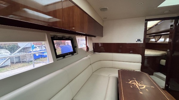 2011 GALEON 385 HTS