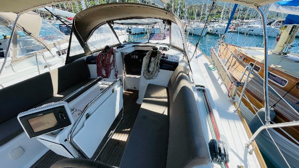 2013 JEANNEAU SUN ODYSSEY 409