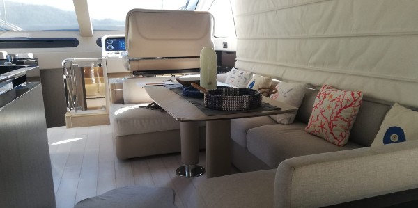 2019 AZIMUT 66 FLY