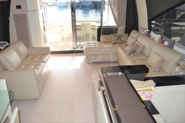 2017 AZIMUT 72