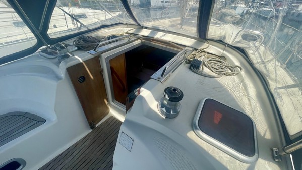 2008 BAVARIA 38 CRUISER