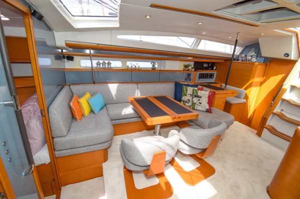 2013 JEANNEAU 57
