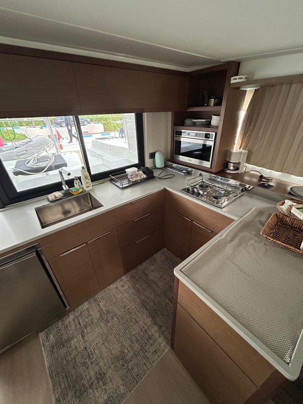 2020 LAGOON 46 OWNER'S VERSION