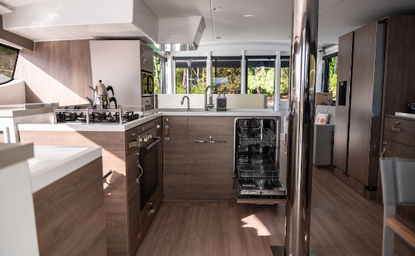 2022 CATAMARAN 14.3 M