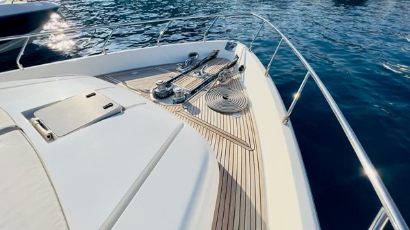 2002 FERRETTI 680 