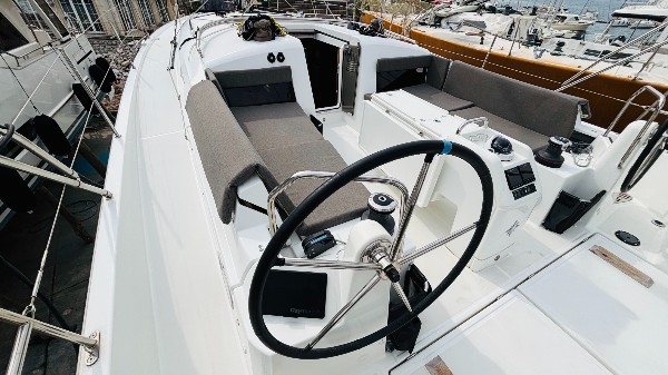 2023 JEANNEAU SUN ODYSSEY 440