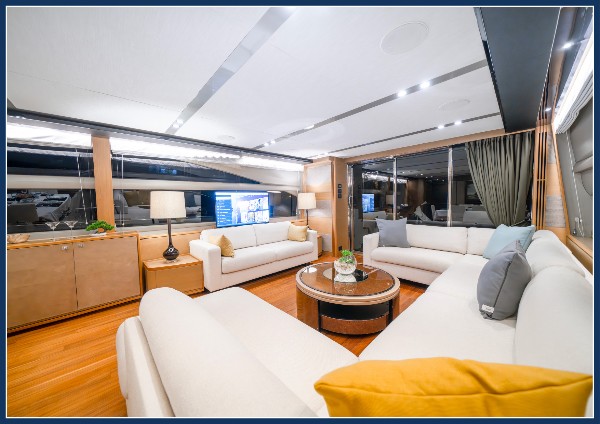 2014 PRINCESS 82