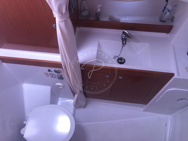 2010 BENETEAU SWIFT TRAWLER 34