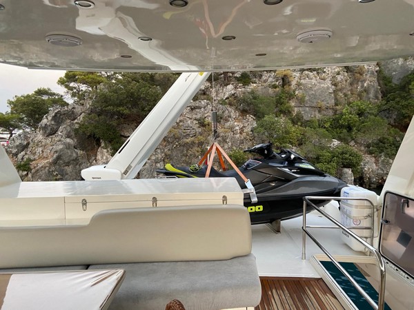 2010/2021 NUMARINE 78 FLY