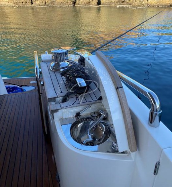 2010 PRINCESS 85
