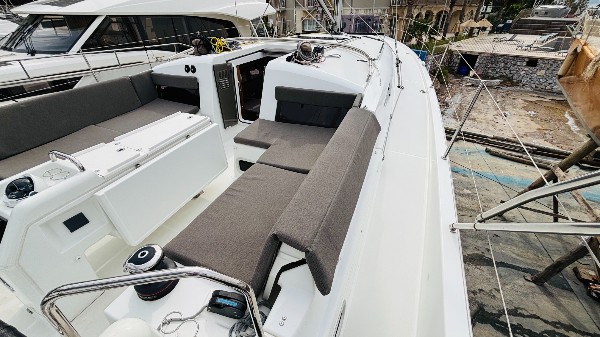 2023 JEANNEAU SUN ODYSSEY 440