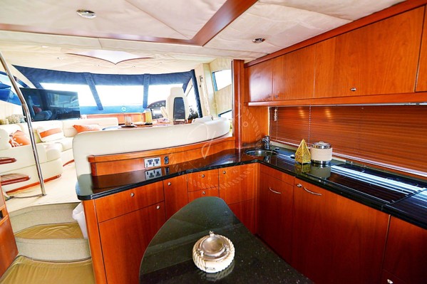 2006 SUNSEEKER MANHATTAN 63