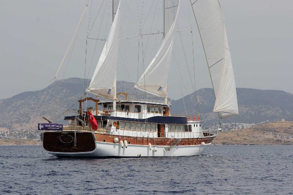 2010 GULET 42M