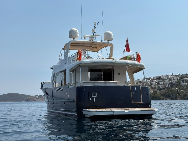 2011 BENETEAU SWIFT TRAWLER 52