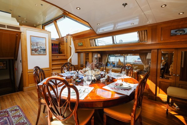 2001/2022 ROYAL DENSHIP 110 SLOOP 
