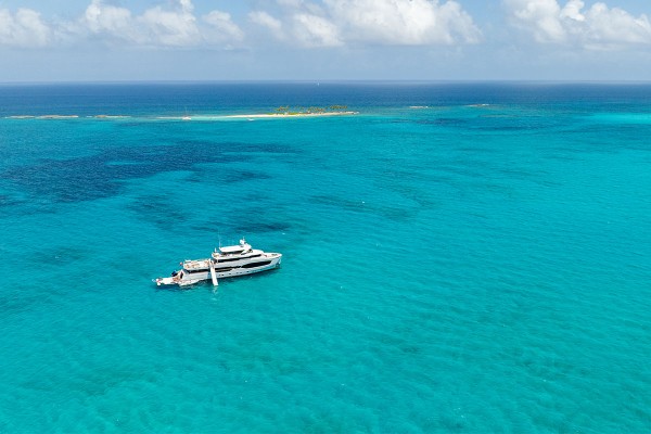 2023 MOTOR YACHT 37 M